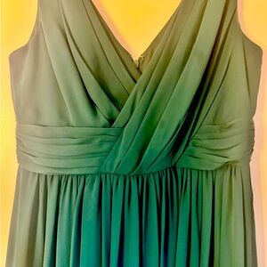 Elegant Green Maxi Dress